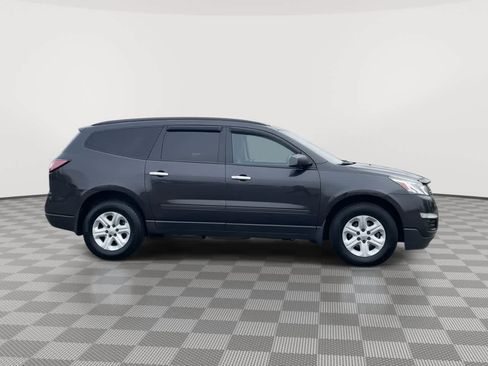Used 2016 Chevrolet Traverse LS image 9