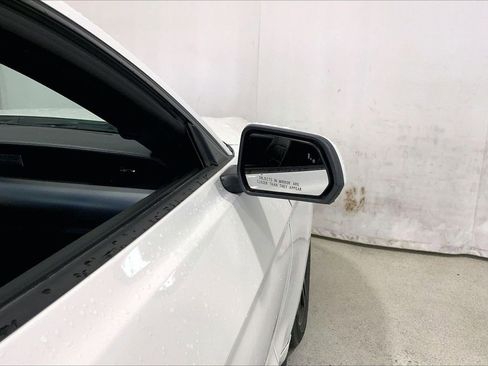 Used 2022 Ford Mustang Premium RWD image 11