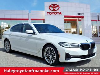 Used 2022 BMW 530i xDrive w/ Premium Package AWD/4WD video 1
