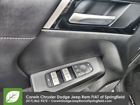 Used 2025 Mitsubishi Outlander SE image 20