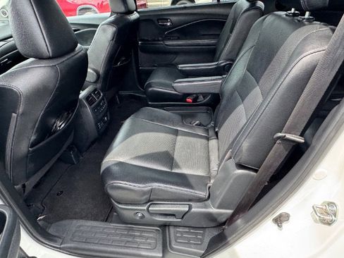 Used 2018 Honda Pilot Elite image 14