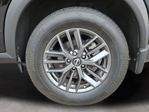 Certified 2024 Nissan Rogue S image 32