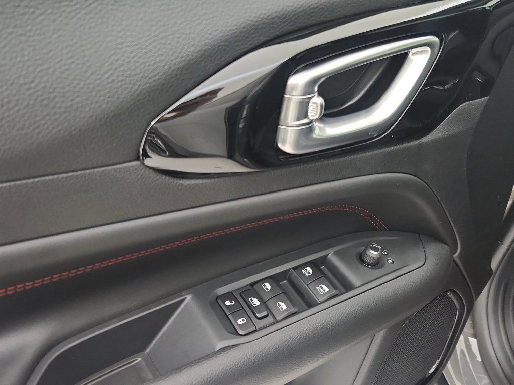 New 2026 Jeep Compass Trailhawk AWD/4WD image 21