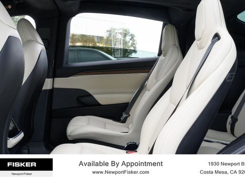 Used 2022 Tesla Model X image 16