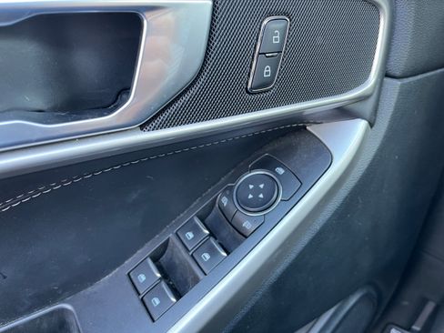 Certified 2023 Ford Explorer XLT w/ Class IV Trailer Tow Package image 23