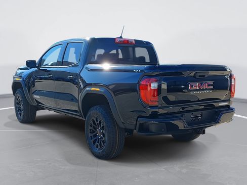 New 2026 GMC Canyon Elevation image 7