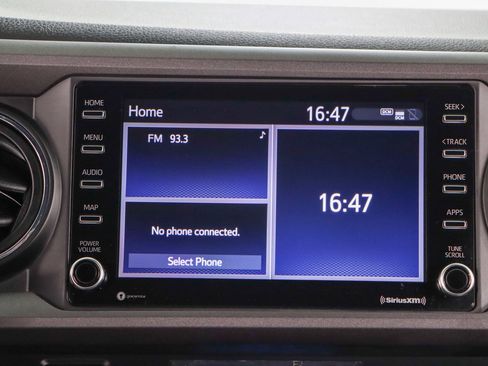 Used 2023 Toyota Tacoma TRD Off-Road image 19