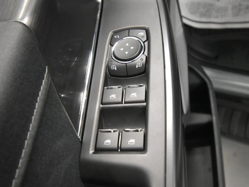 New 2025 Ford F150 Lariat w/ Equipment Group 502A High image 4