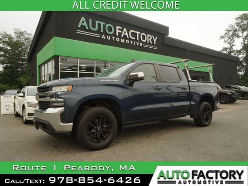 Used 2022 Chevrolet Silverado 1500 LT AWD/4WD image 1