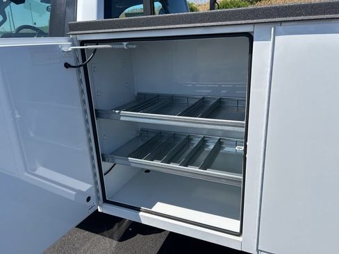 New 2025 Ford F550 4x4 Regular Cab Super Duty image 27