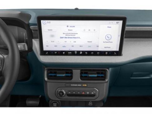 New 2025 Ford Maverick XLT image 12