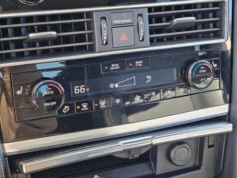 Used 2024 INFINITI QX80 Luxe AWD/4WD image 26