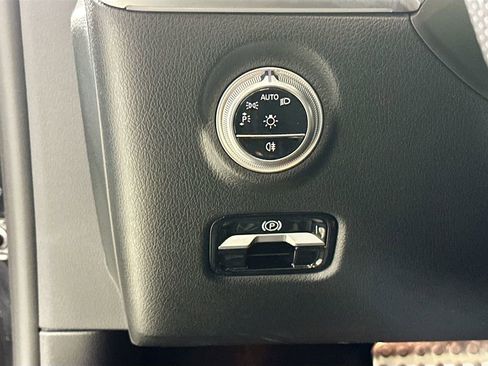 Certified 2023 Mercedes-Benz C 300 Sedan image 10