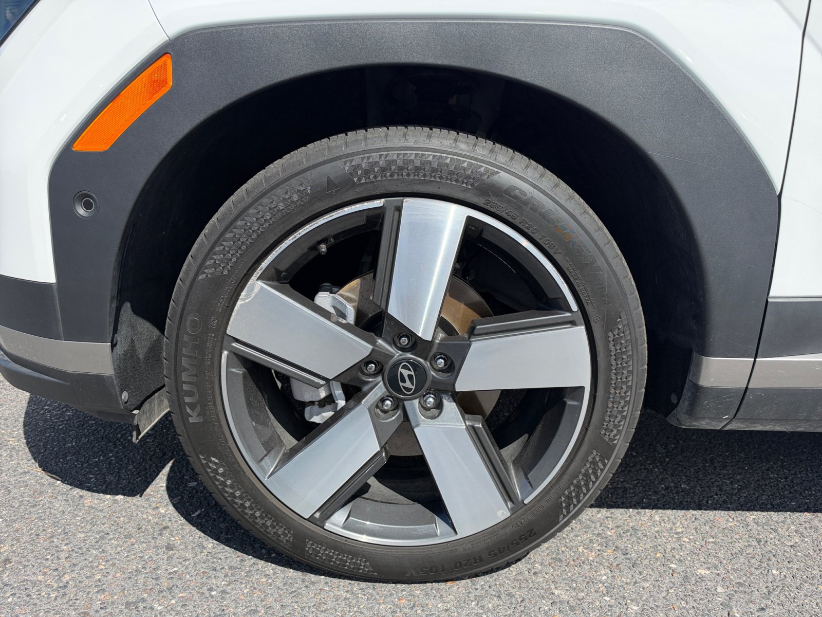 Certified 2025 Hyundai Santa Fe Limited FWD image 26