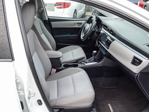 Used 2015 Toyota Corolla LE image 17