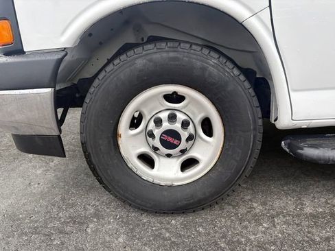 Used 2021 GMC Savana 2500 w/ Driver Convenience Package image 14