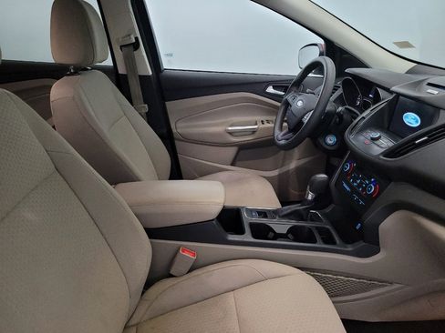 Used 2017 Ford Escape SE w/ Equipment Group 201A AWD/4WD image 21