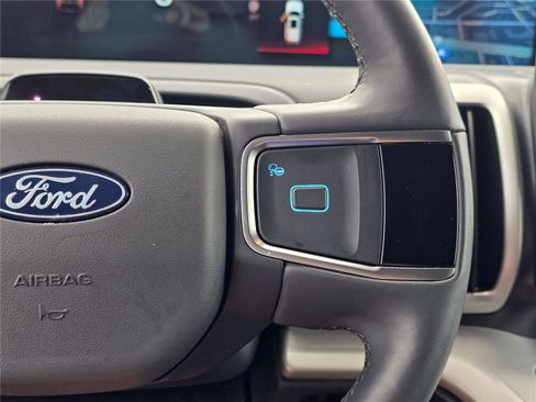 Used 2025 Ford Expedition Max Active AWD/4WD image 22