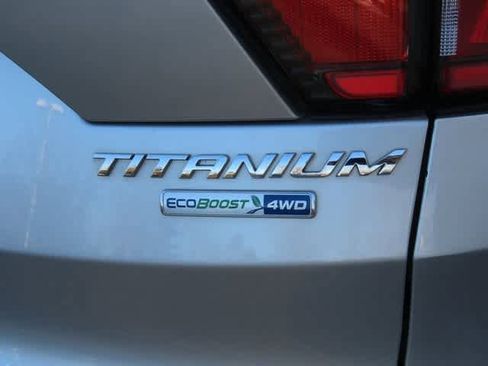 Used 2018 Ford Escape Titanium w/ Ford Safe & Smart Package image 8