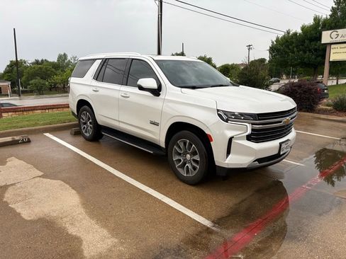 Used 2021 Chevrolet Tahoe LT w/ Luxury Package image 13
