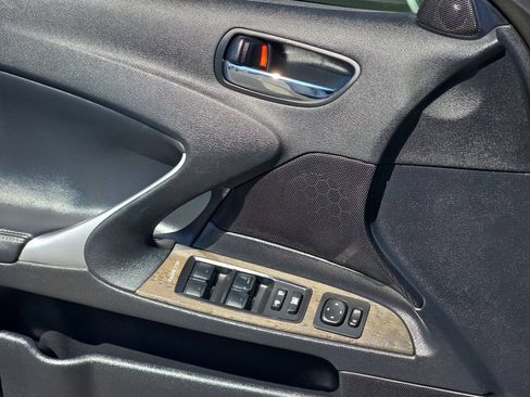Used 2013 Lexus IS 250 AWD w/ Premium Pkg image 29