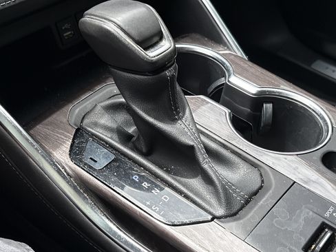 Used 2022 Toyota Highlander Limited AWD/4WD image 26