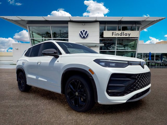 New 2026 Volkswagen Tiguan SE R-Line FWD image 1