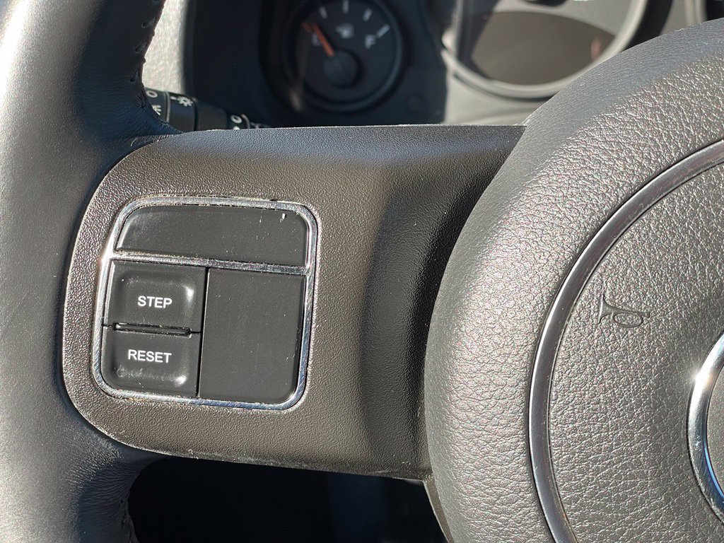 Used 2015 Jeep Patriot High Altitude FWD image 15