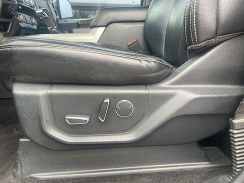 Used 2018 Ford F150 Lariat w/ Equipment Group 502A Luxury AWD/4WD image 28
