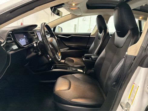 Used 2016 Tesla Model S 70D image 9