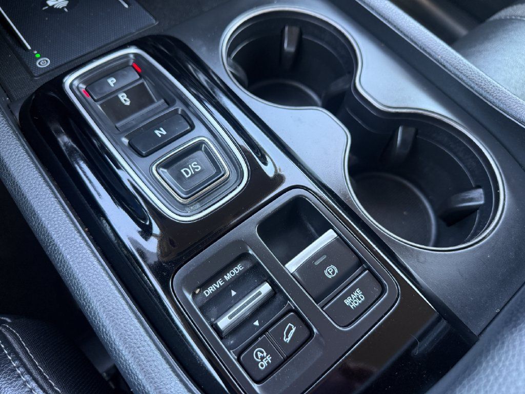 Certified 2025 Honda Pilot EX-L image 18