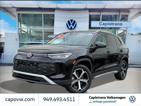 New 2026 Volkswagen Tiguan SE image 1