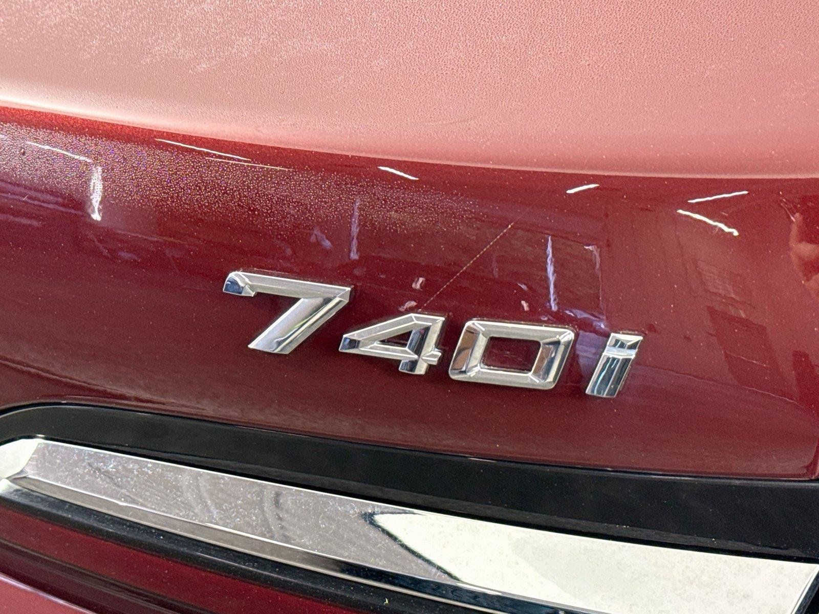 Used 2025 BMW 740i RWD image 15