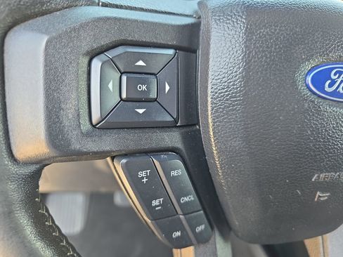 Used 2019 Ford F150 XLT w/ Equipment Group 302A Luxury AWD/4WD image 17