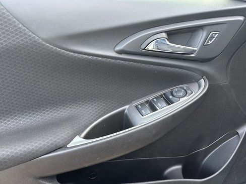 Used 2025 Chevrolet Malibu LT image 12