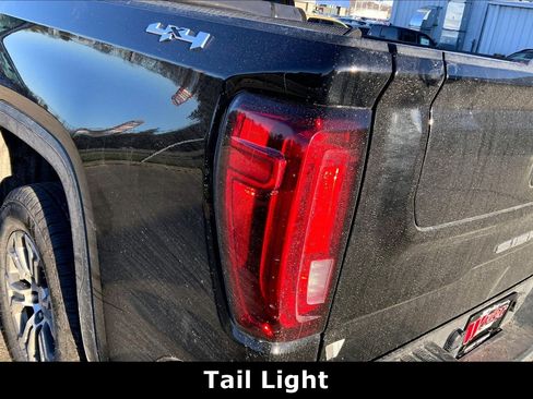 Used 2021 GMC Sierra 1500 SLT image 30