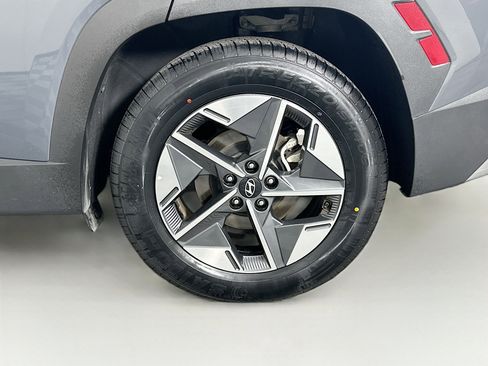 Used 2025 Hyundai Tucson SEL FWD image 11
