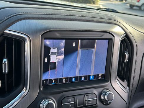 Used 2022 GMC Sierra 2500 Denali image 25