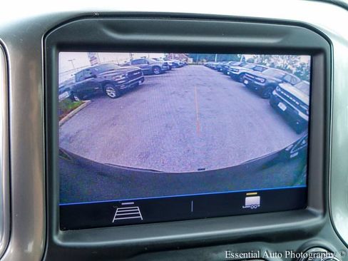Used 2021 Chevrolet Silverado 1500 LT AWD/4WD image 17