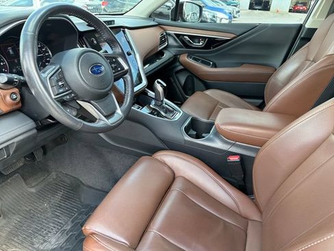 Used 2021 Subaru Outback Touring AWD/4WD image 18
