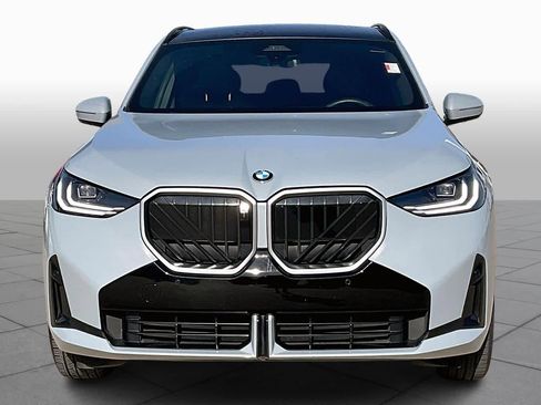 Used 2025 BMW X3 xDrive30i image 4