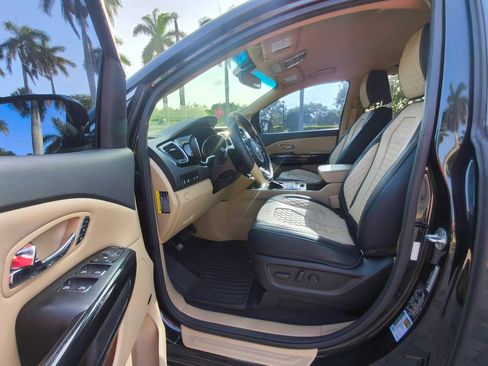 Used 2018 Kia Sedona SX FWD image 22