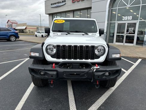 Used 2024 Jeep Wrangler Sport image 12
