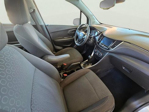 Used 2014 Chevrolet Traverse LS FWD image 41