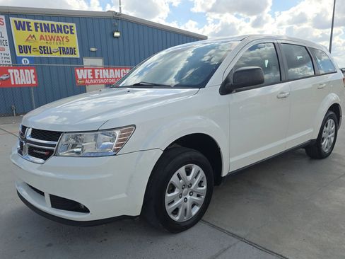 Used 2015 Dodge Journey American Value Package w/ Flexible Seating Group image 2