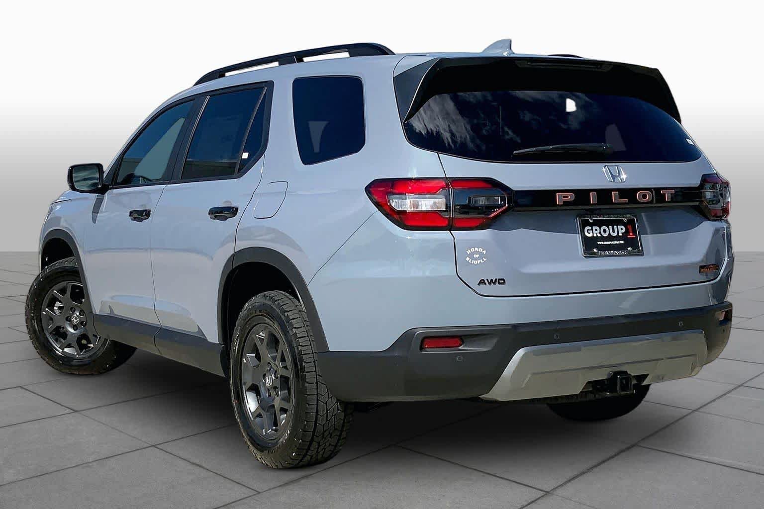 New 2026 Honda Pilot TrailSport image 14