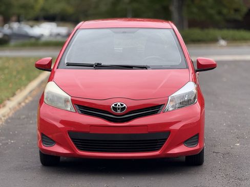 Used 2014 Toyota Yaris LE FWD image 4