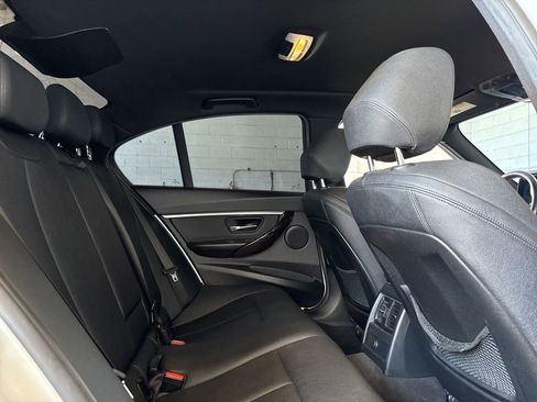 Used 2017 BMW 330i Sedan w/ Driver Assistance Package RWD image 18