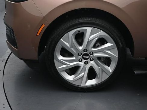 Certified 2025 Lincoln Navigator Black Label AWD/4WD image 36
