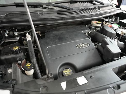 Used 2013 Ford Explorer XLT image 54